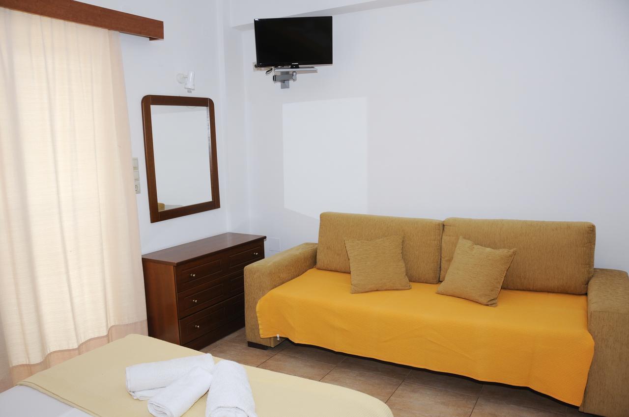Apartments Hotel Alexandros อาร์คูดี ภายนอก รูปภาพ