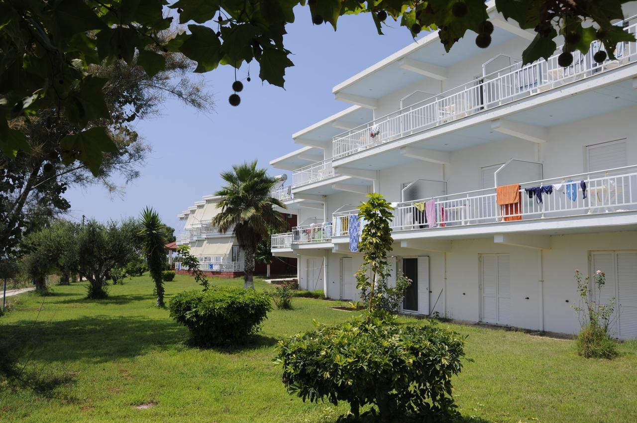 Apartments Hotel Alexandros อาร์คูดี ภายนอก รูปภาพ