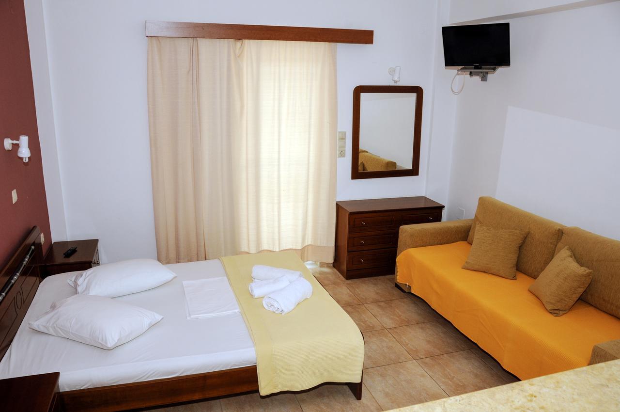 Apartments Hotel Alexandros อาร์คูดี ภายนอก รูปภาพ